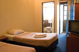 camellia budget inn room